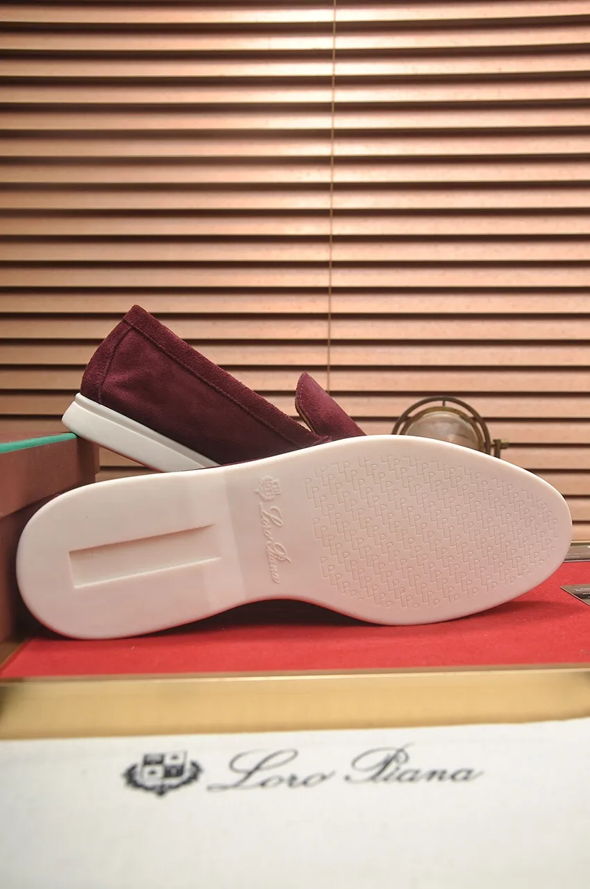 Men's shoes 💰400💶[𝐥𝐨𝐫𝐨 𝐏𝐢𝐚𝐧𝐚] [Couple model] High-end quality, affordable price, LP classic loafers, Italian treasure brand, the only brand that can match Hermès! Only after wearing it do we know that we can’t live up to our feet. Women’s code: 35-40 (customized sizes 34, 41, 42 are non-returnable) Men’s code: 38-44 (customized 45, 46, 47, 48 are non-refundable) Fabric: Customized imported cashmere Lining: Customized imported fetal cowhide Foot: Imported benzene-dyed calfskin Outsole: Exclusive original glass rubber outsole